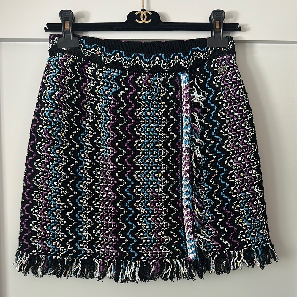 CHANEL 21P Mini skirt